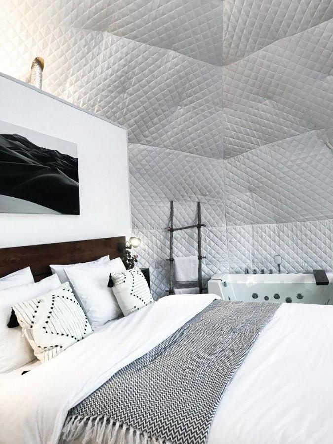 Starry Domes Desert Camp Tente de luxe Badīyah